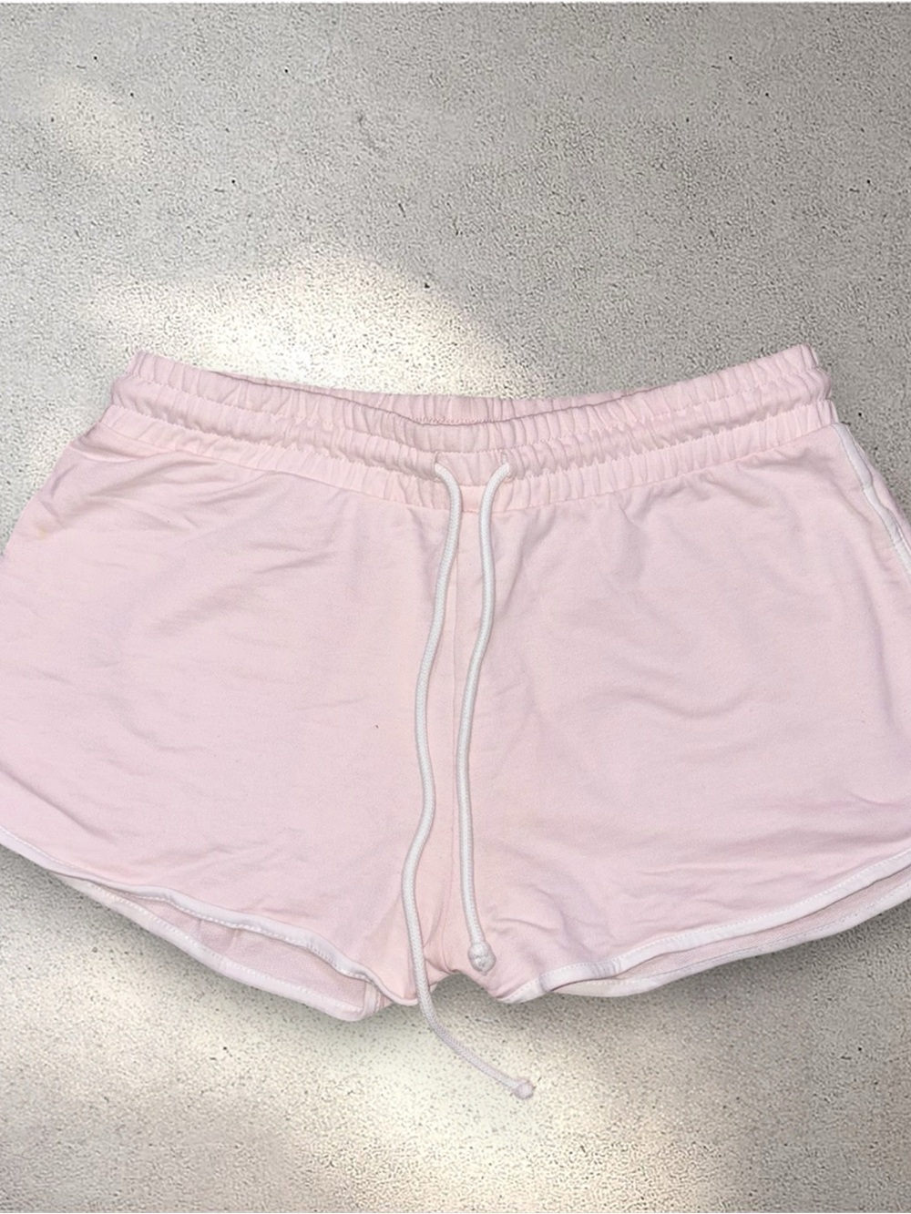 Forever 21 Women’s Light Pink Shorts Size L